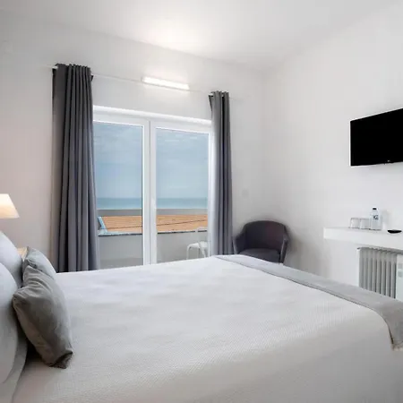 Mar Do Norte Ribamar (Lourinha)